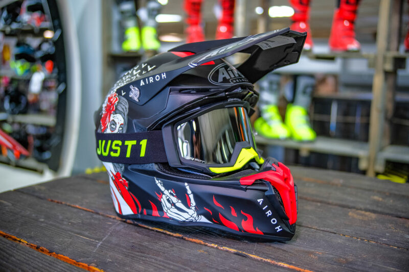 AIROH TWIST 2.0 HELL MATT M