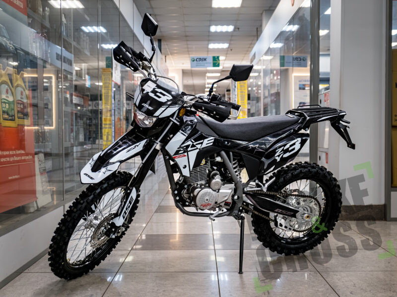 BSE Z3 Y Black/White Stinge