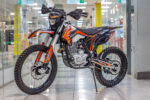 Avantis A3 (CB250-F/172FMM-3A) 2022 Черный/оранжевый