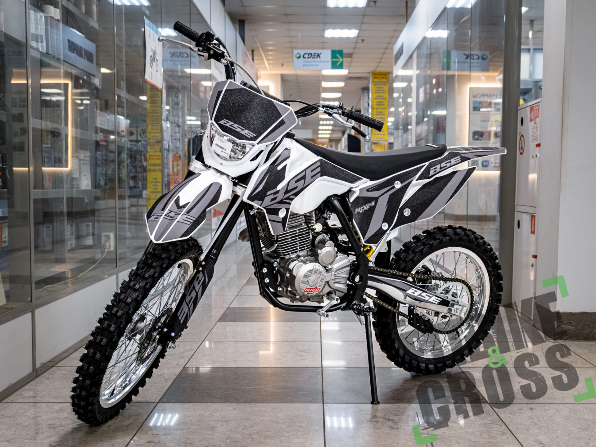 Мотоцикл BSE Z3.00 21/18 Thorn Grey/Black